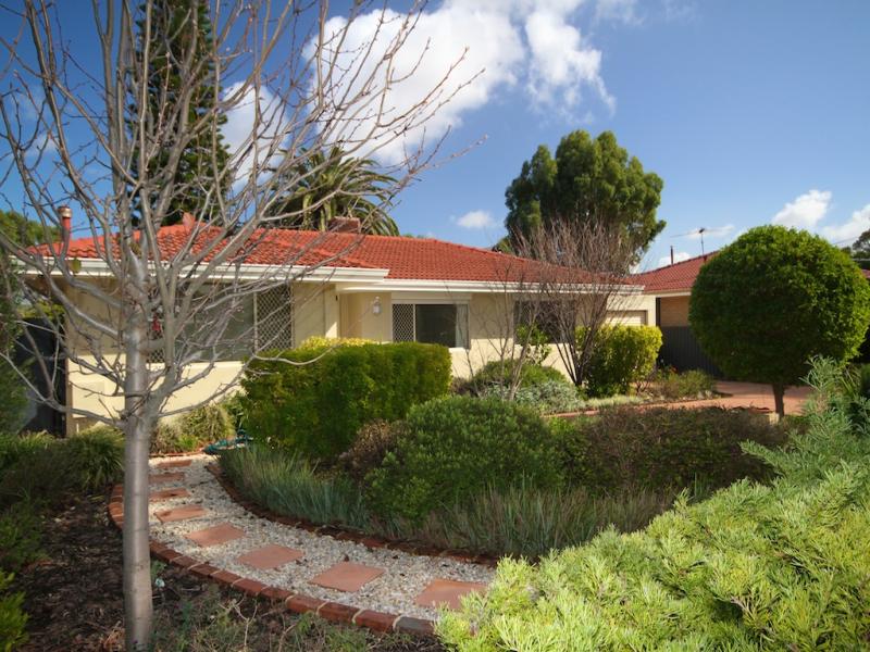 20 Cumberland Way, Bassendean, WA 6054