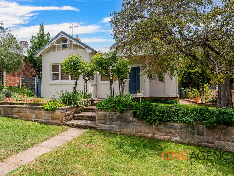 169 Seymour Street, Bathurst, NSW 2795 Property Details