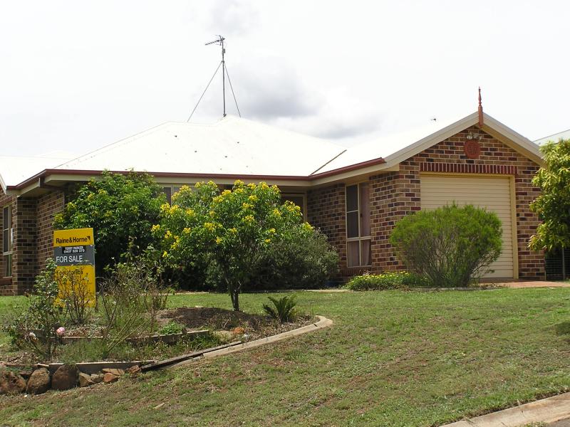 53 Dalzell Crescent (Cnr 82 Gorman), Toowoomba, Qld 4350 Property Details