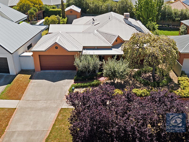 35 Campaspe Esplanade, Echuca, Vic 3564 Property Details