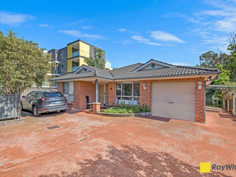 63 Aurelia St, Toongabbie, NSW 2146 Property Details