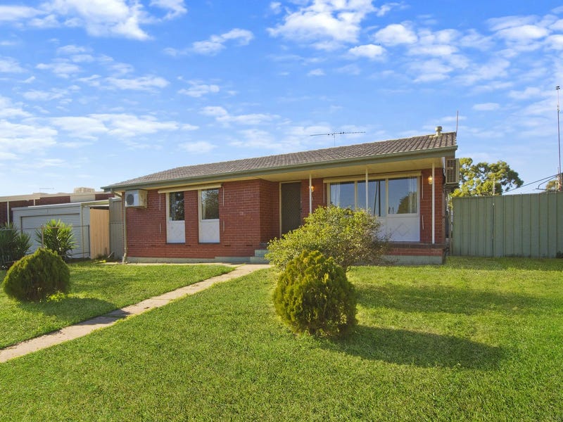 51 CALLANNA CRT, Craigmore, SA 5114 Property Details