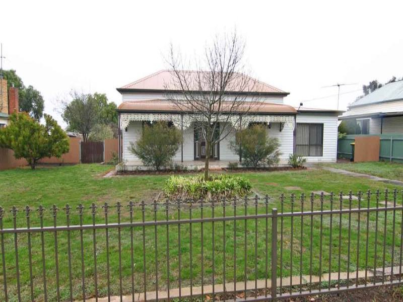 104 Moore Street, Ararat, Vic 3377 Property Details