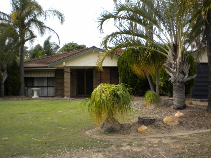 42 Wimbledon Drive, Kingsley, WA 6026