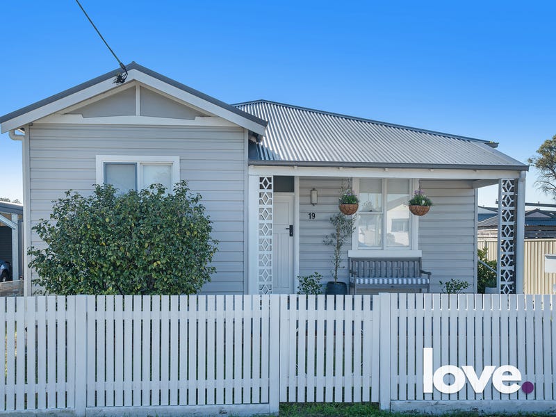 19 Lang Street, Kurri Kurri, NSW 2327