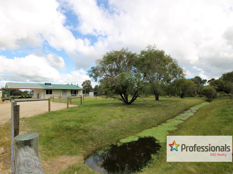 451 Garvey Road, Dardanup West, WA 6236