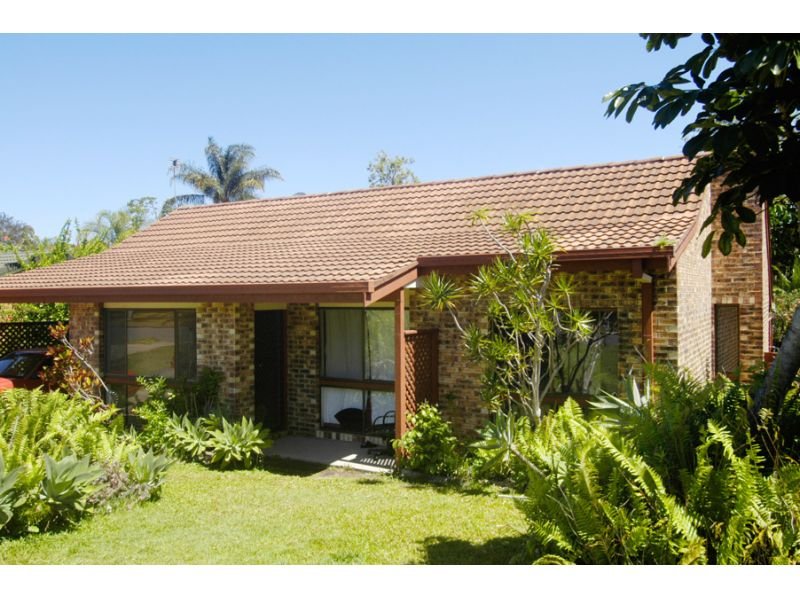 8 Allspice Drive, Ashmore, Qld 4214 Property Details