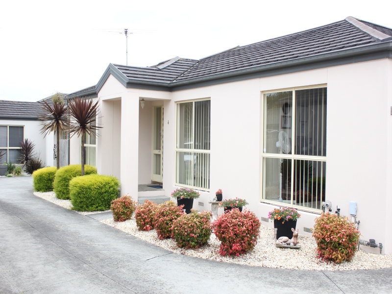 4/28 Eramosa Road West, Somerville, Vic 3912 Property Details