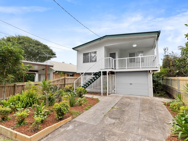 32 Lower Brighton Terrace, Sandgate, QLD 4017