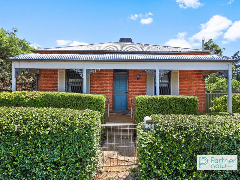 88 Griffin Avenue, Tamworth, NSW 2340 House for Sale