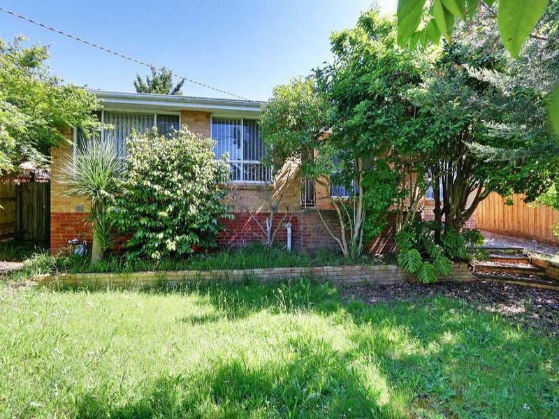 52 Cardigan Road, Mooroolbark, Vic 3138 Property Details