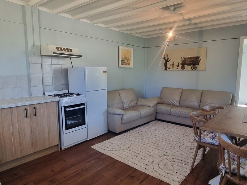 4/30 Cockram Street, Lancelin, WA 6044 Property Details