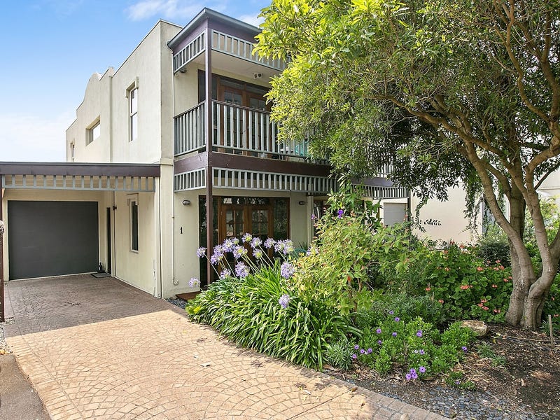 1/109 Canadian Bay Road, Mount Eliza, Vic 3930 Townhouse for Sale