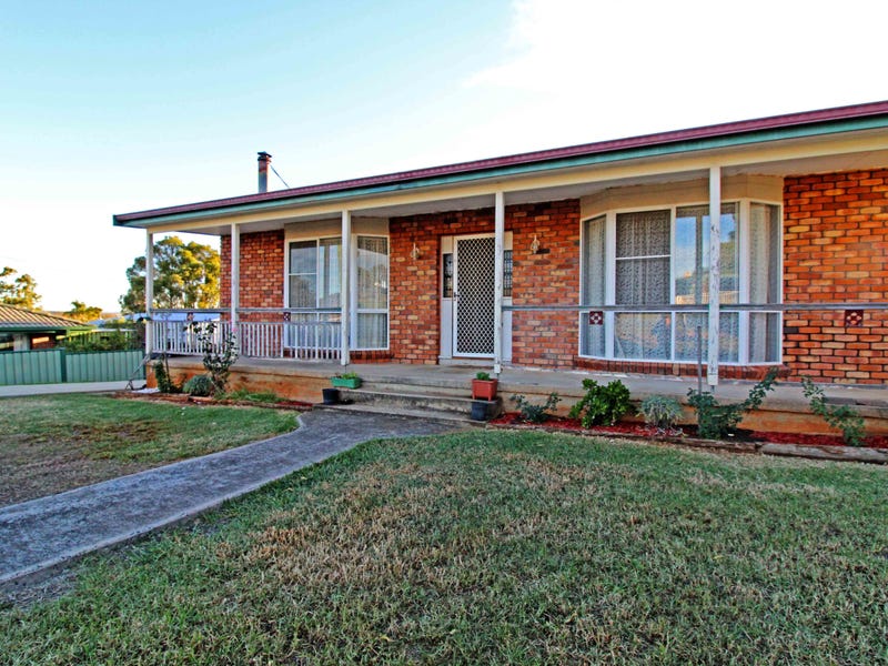 9 Palm St, Killarney, Qld 4373 Property Details