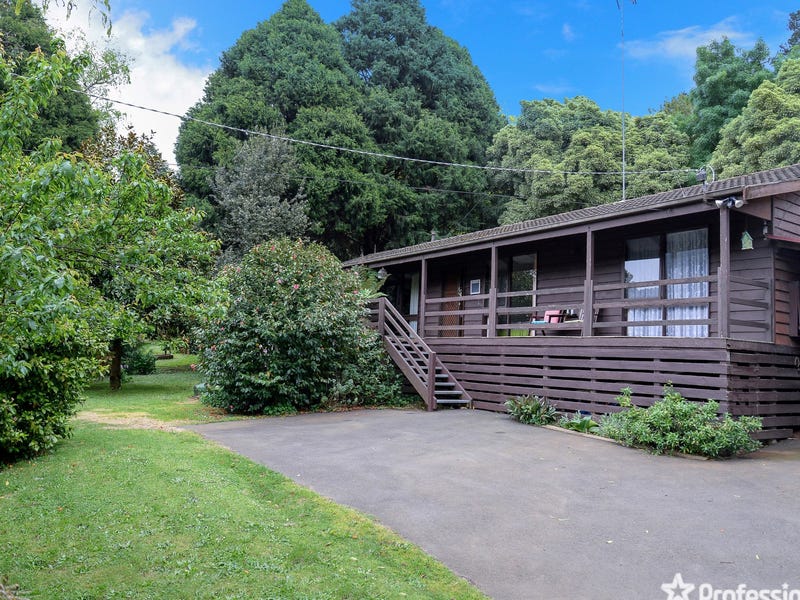 37 Woods Point Road, Warburton, Vic 3799 Property Details