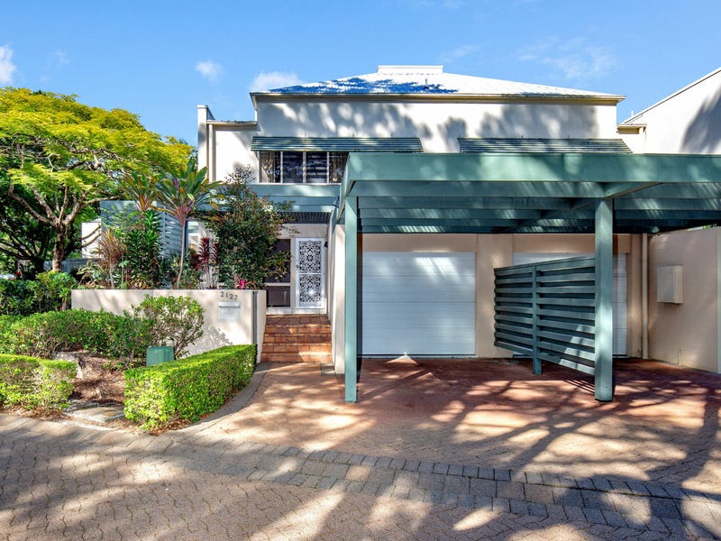 2127 South Shields Drive, Benowa, Qld 4217 Property Details