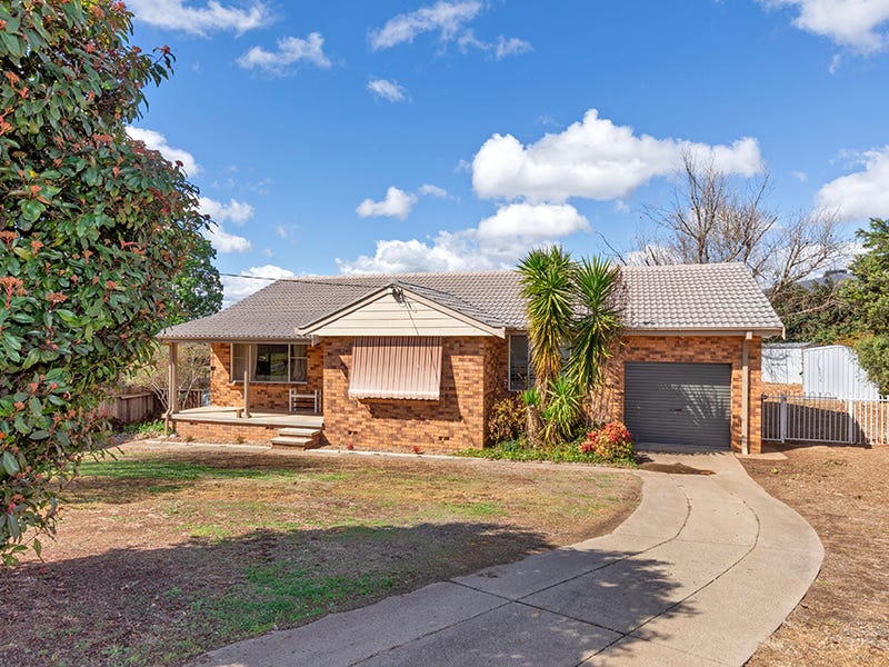 84 McRae Street, Tamworth, NSW 2340 Property Details