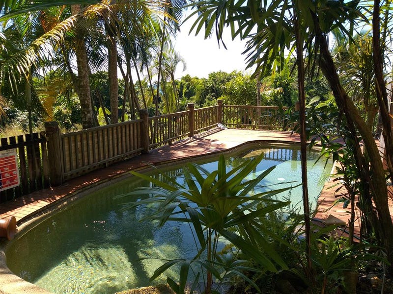 61 Cutten Street, Bingil Bay, QLD 4852