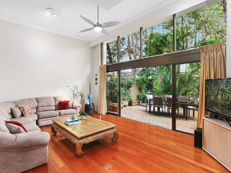 22/7 Campbell Street, Bundall, Qld 4217 Property Details