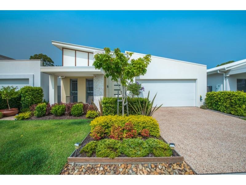 203/1 Halcyon Way, Hope Island, QLD 4212