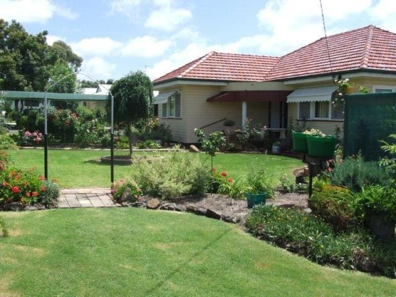 6 Short Street, Pittsworth, QLD 4356