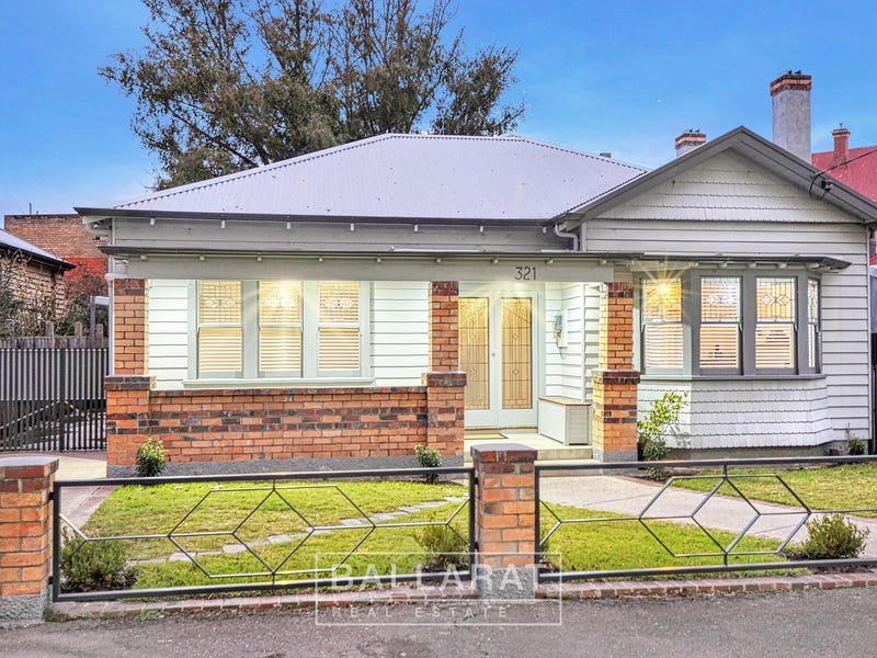 3 Bedroom Houses for Sale in Ballarat Central, VIC 3350