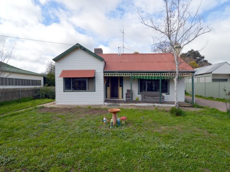94 Hovell Street, Echuca, Vic 3564 Property Details