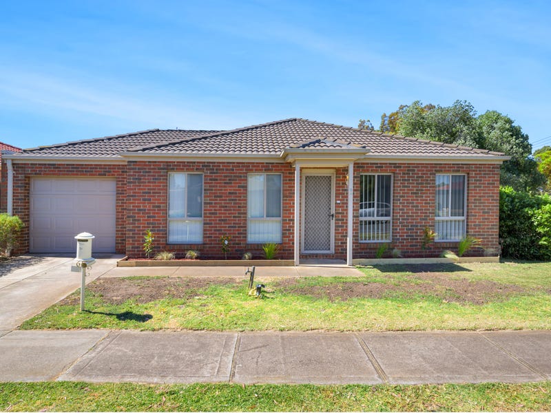 9A Swallow Street, Werribee, VIC 3030 - realestate.com.au