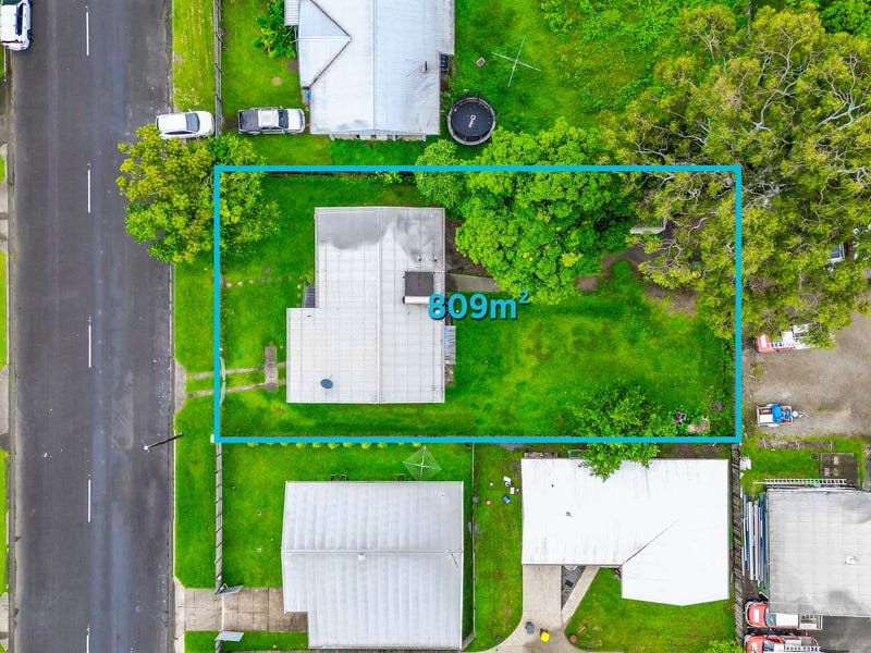 12 Olive Street, Manoora, Qld 4870 Property Details