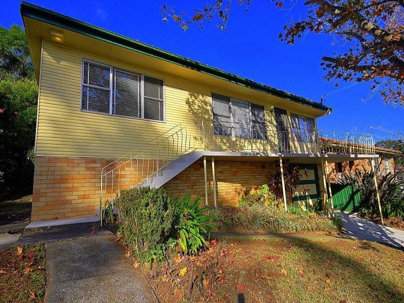 19 Day Street, Wyoming, NSW 2250 Property Details