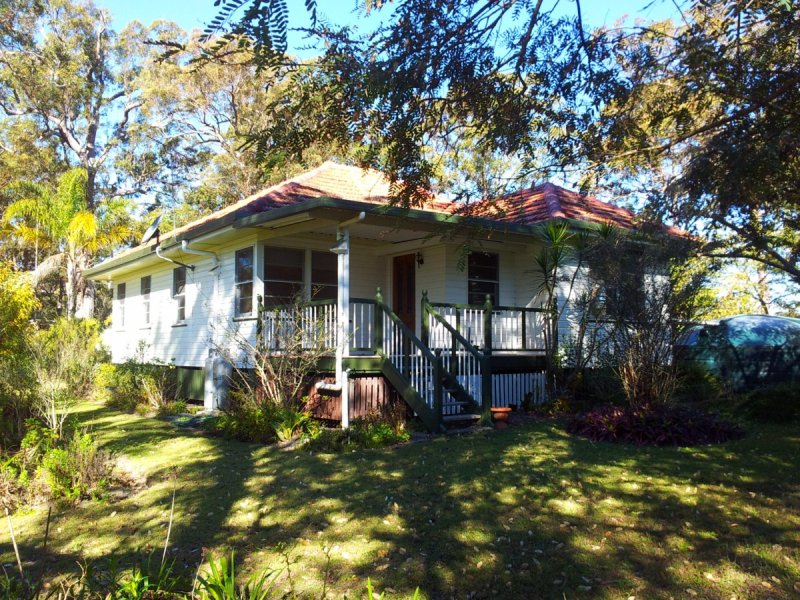 10 Pinnell Road, Crows Nest, QLD 4355