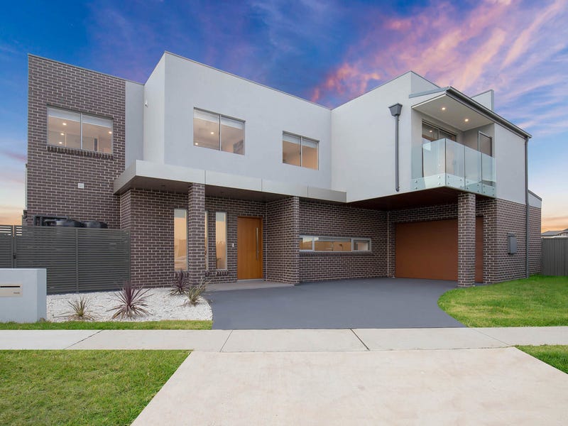 83 Coach Drive, Voyager Point, NSW 2172