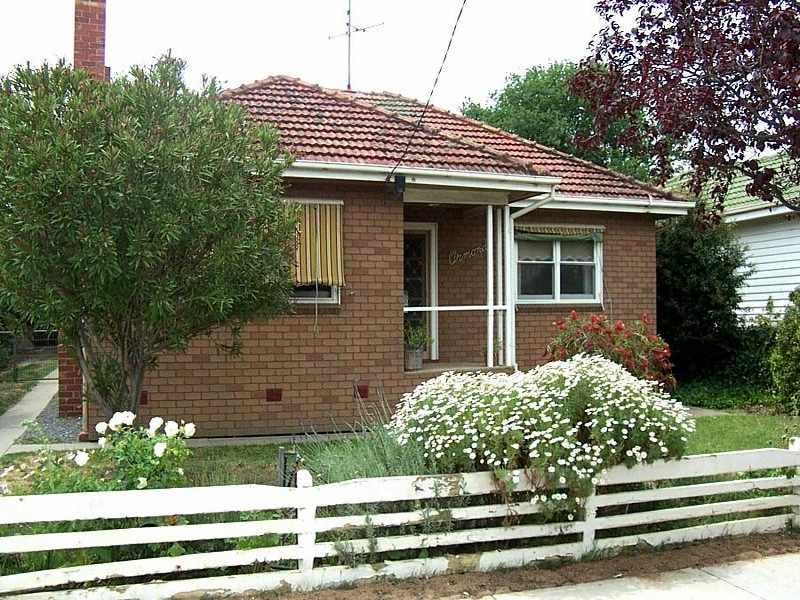 12 Symonds Street, Golden Square, VIC 3555