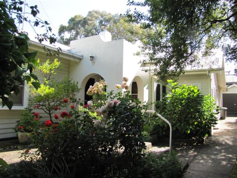 24 Byron Street, Hamilton, Vic 3300 Property Details