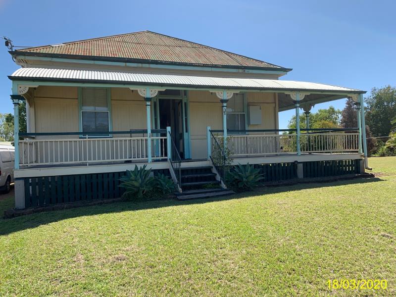 8 Brisbane Road, Redbank, QLD 4301