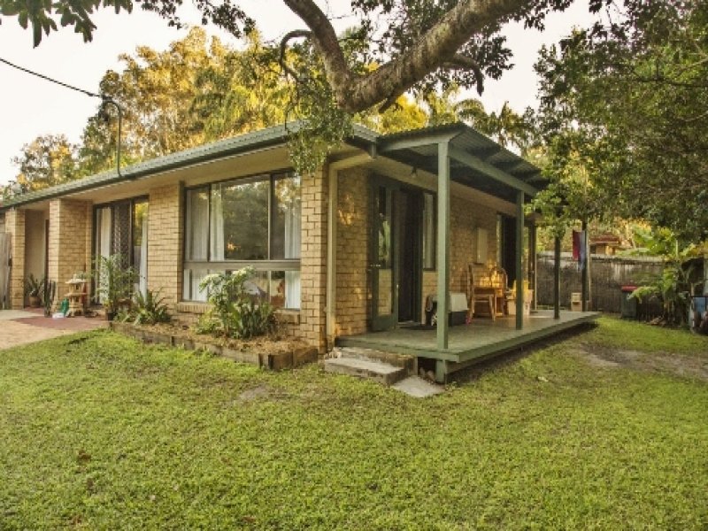 2/14 Elizabeth Avenue, South Golden Beach, NSW 2483