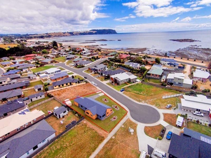 9 Bluewater Crescent, Wynyard, Tas 7325 Property Details