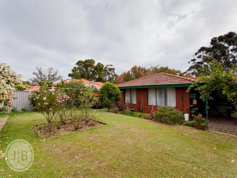 7A Dunvegan Road, Applecross, WA 6153 Property Details