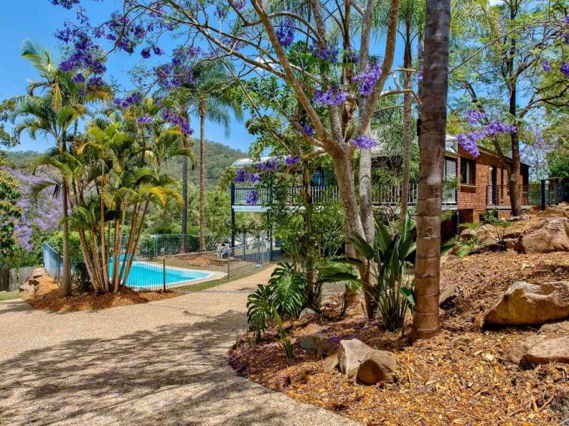 102 Buckingham Street, Ashgrove, Qld 4060 Property Details