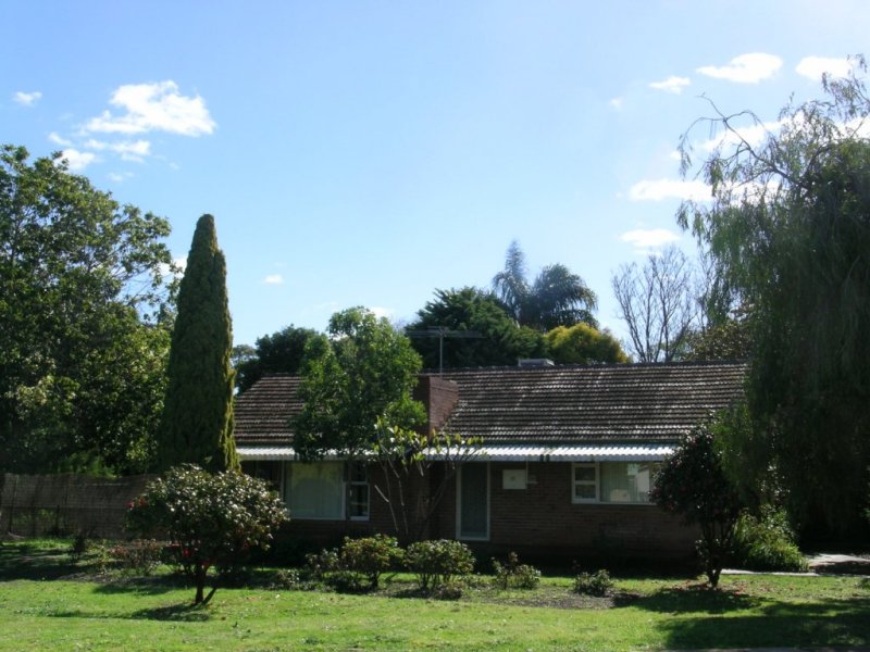 15 Rome Road, Melville, WA 6156