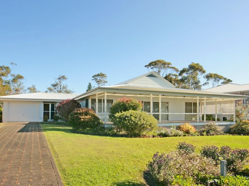 63 Bannister Head Road, Mollymook, NSW 2539 Property Details