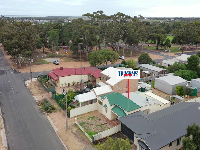 76 Caroline St, Moonta, SA 5558 Property Details