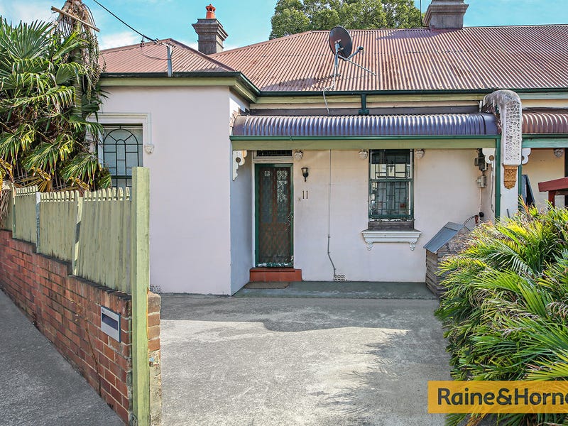 11 Forest Road, Arncliffe, NSW 2205 Property Details