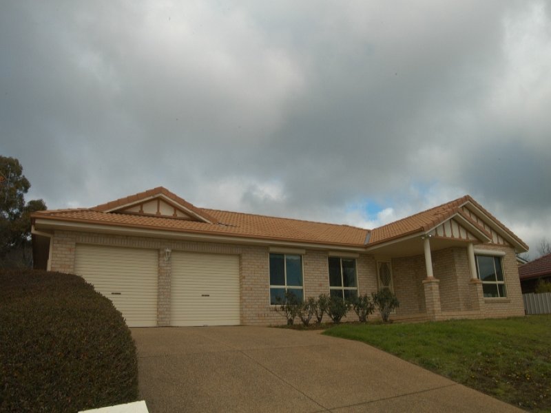 30 Brooklyn Drive, Bourkelands, NSW 2650