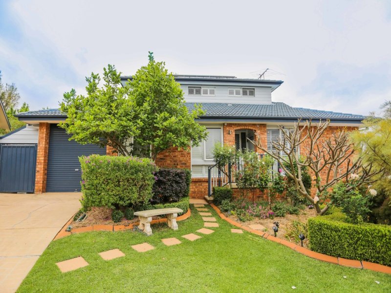 4 Iona Place, St Andrews, NSW 2566