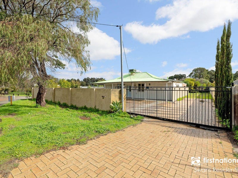 67 Third Avenue Kelmscott WA 6111 realestate .au