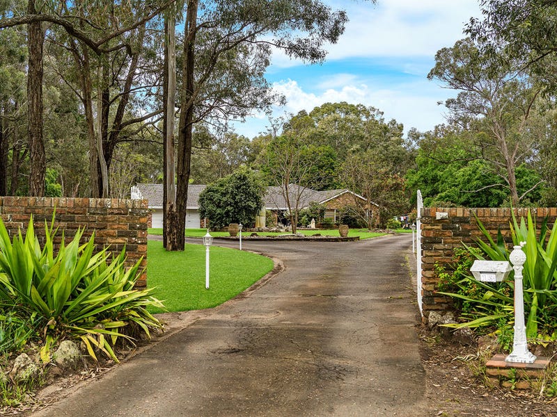13 Moreton Road, Minto Heights, NSW 2566
