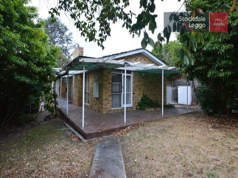 10 Pinewood Drive, Mount Waverley, VIC 3149