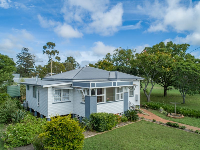 19 Murray Street, Pittsworth, QLD 4356