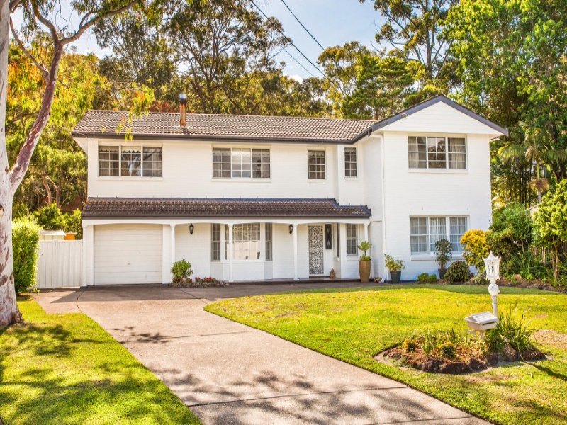 4 Moray Place, Sylvania, NSW 2224 Property Details